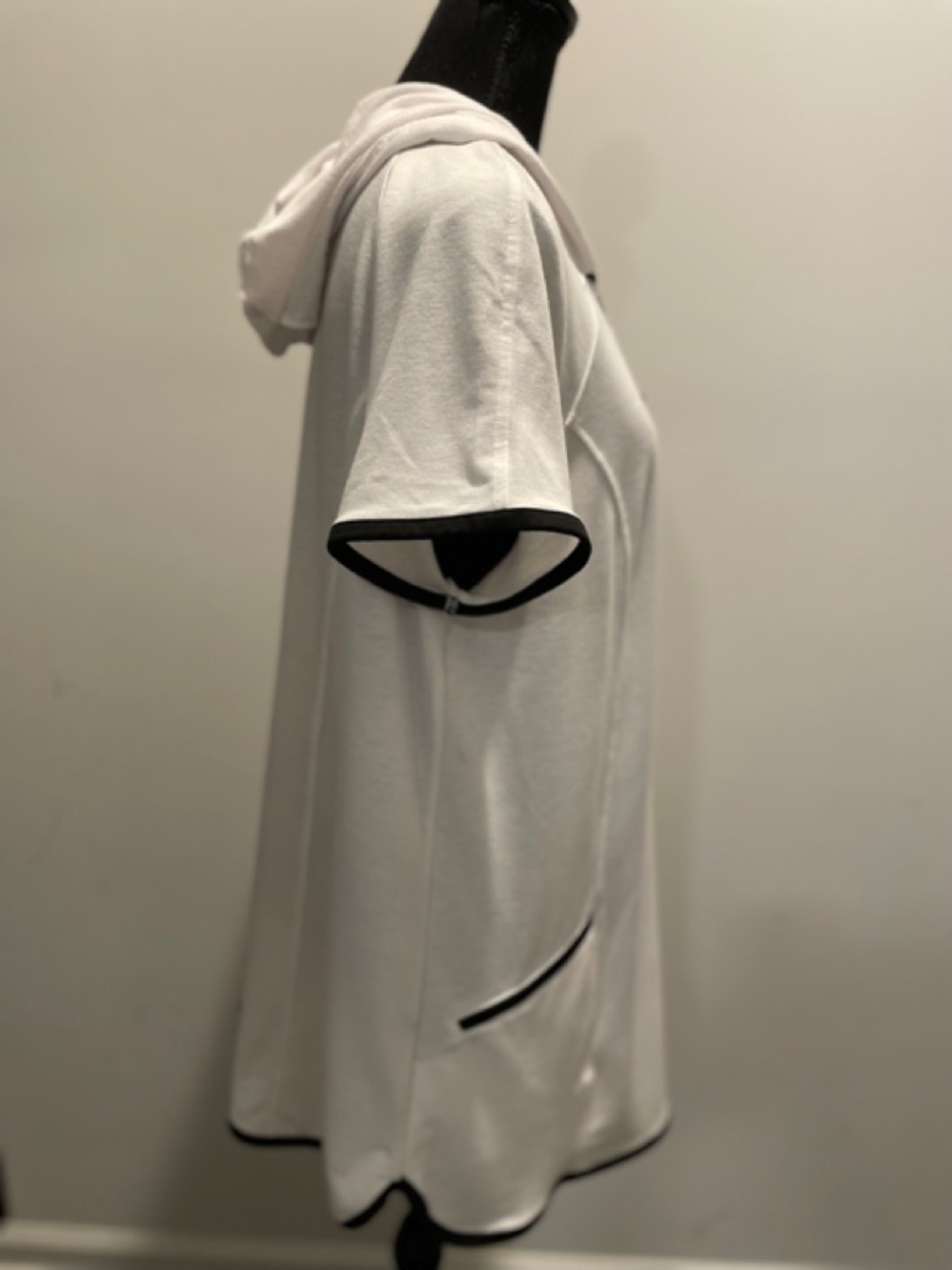 Weekends by Chico’s Hoodie Dress Size XL White Sporty Activewear Athleisure - Picture 2 of 11